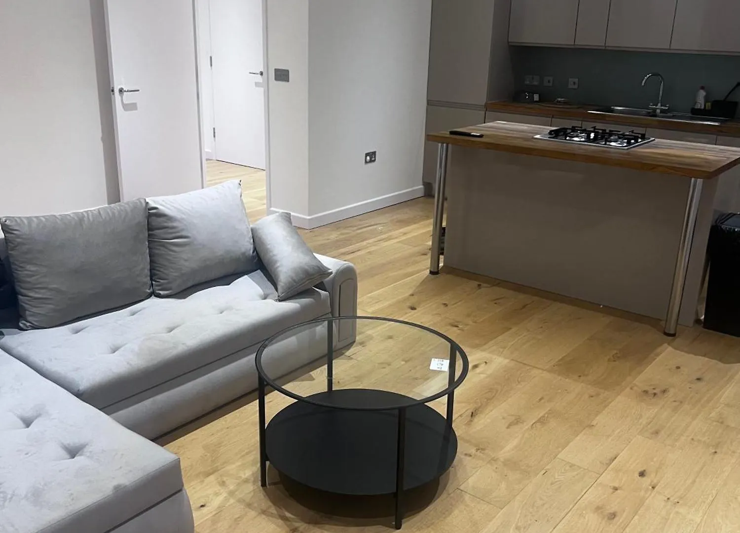 This Stylish Apartment Is Perfect Near Greenwich Eltham